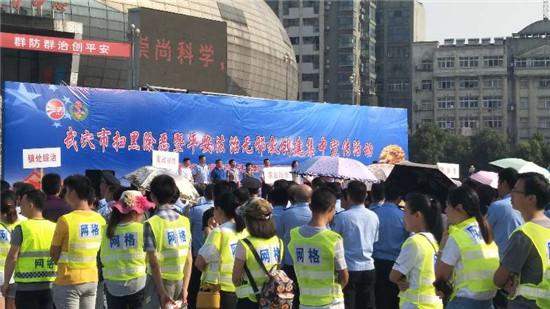 浙江杭州：反邪教宣传深入农贸市场