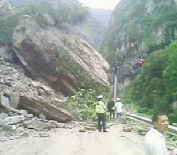 桂林山体塌方致四人死亡，事故背后的反思与教训